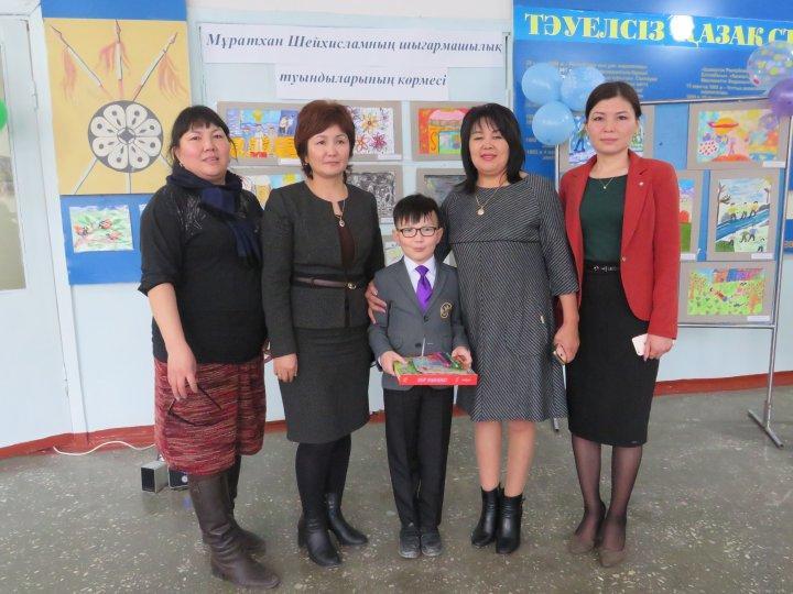 2 "Г" сынып оқушысы Мұратхан Шейхисламның шығармашылық туындыларының көрмесі өтті