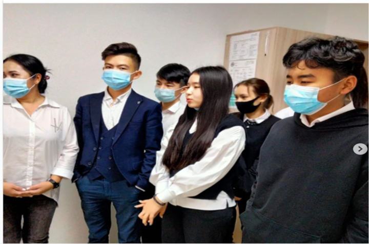 "Almaz medical group" жастар денсаулық орталығына педагог - ұйымдастырушы Каржаубаева Г, 9 сынып оқушыларымен барып. Емхананың мамандары психолог Кайымбаева Р.Е, уролог Мендубаев Р.Р пен кездесу өтіп, ашық әңгіме жүргізді.