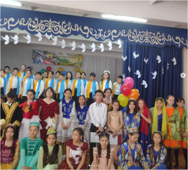 1 мамыр - Бірлік, Ынтымақ күніне  6 сыныптардың сынып жетекшілері мен  оқушылардың ұйымдастырумен мерекелік іс-шара өткізілді.