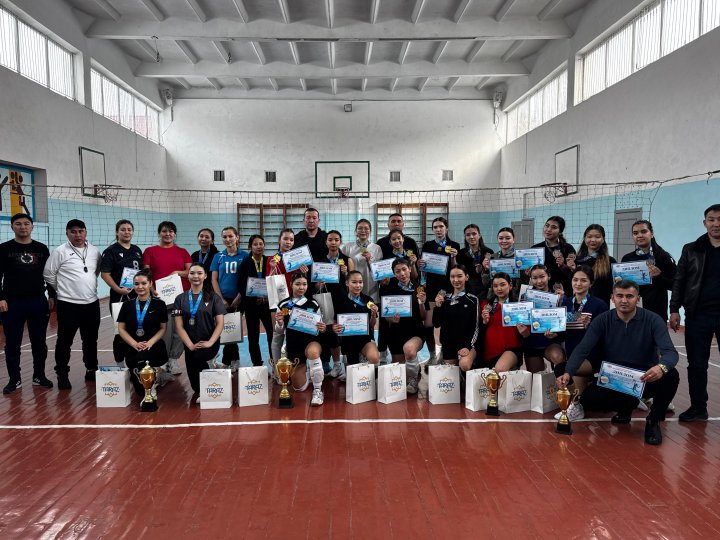 Волейболдан жасөспірім қыздар арасында Тараз қаласының ашық біріншілігі.